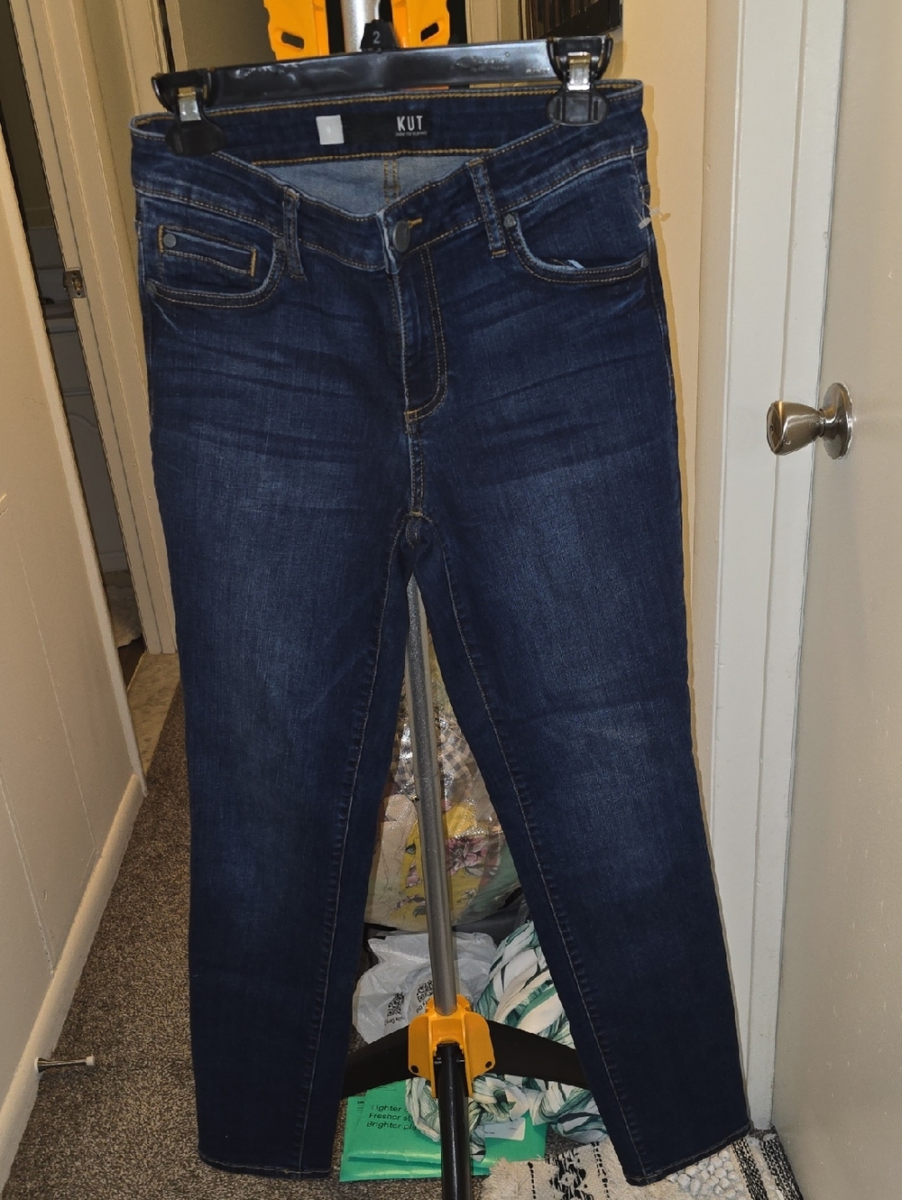 $5 - MUST BUNDLE - NWOT Kut from the Kloth Dark Jeans